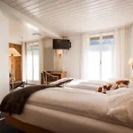 Hotel Oberland 2*