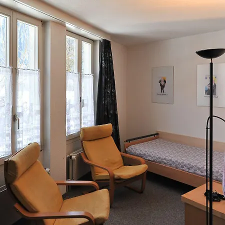 Hotel Oberland 2*