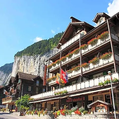 Hotel Oberland 2*