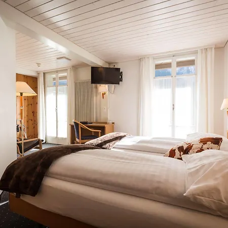Hotel Oberland 2*