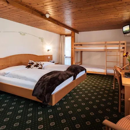 Oberland Hotel 2*