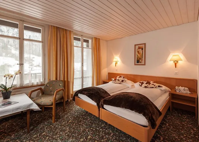 Hotel Oberland 2*