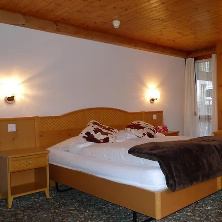 Szálloda Oberland 2*