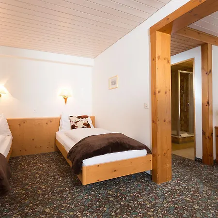 Szálloda Oberland 2*