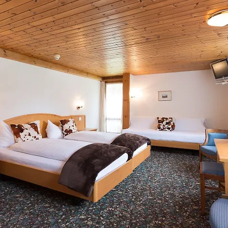 Szálloda Oberland 2*