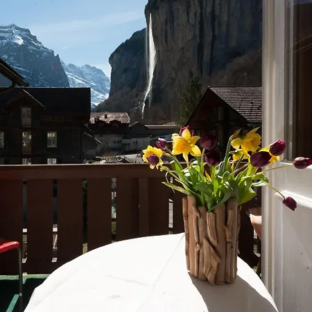Oberland Szálloda Lauterbrunnen