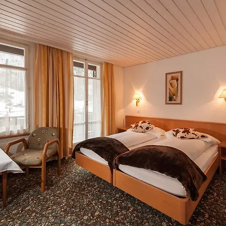 Hotel Oberland 2*